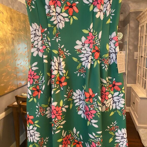 NWT Vince Camuto Green Floral Scuba Knit Fit & Flare Dress. Size 10 - Picture 8 of 15